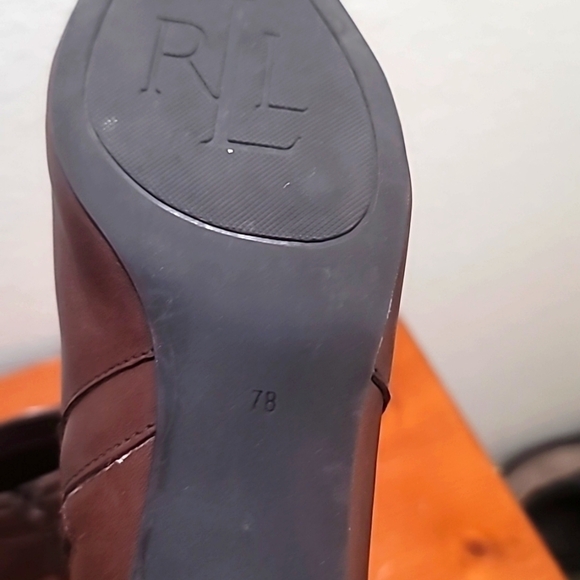 LAUREN RALPH LAUREN WOMEN'S NARA LEATHER  ANKLE  HEEL BOOTS IN BROWN SIZE 7B - Picture 10 of 11